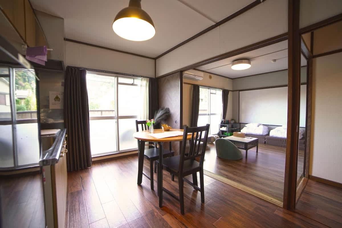 Appartement Route99 Yumoto 箱根湯本駅近山沿い川沿い 箱根湯本徒歩8分wifi 大人気ゲーム機無料 最大6名 無料駐車場 Extérieur photo